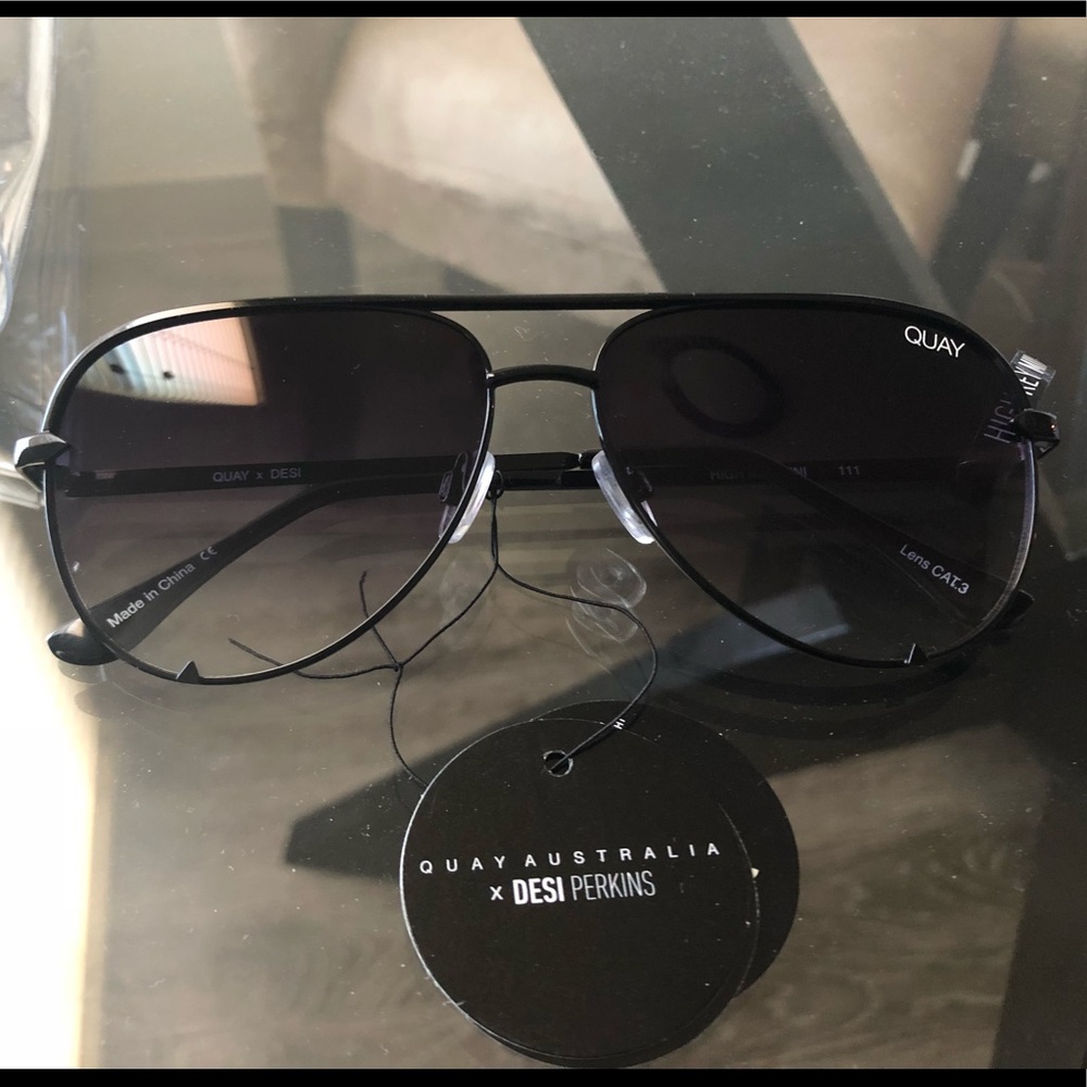 Quay Australia x Desi Perkins “High Key Mini”